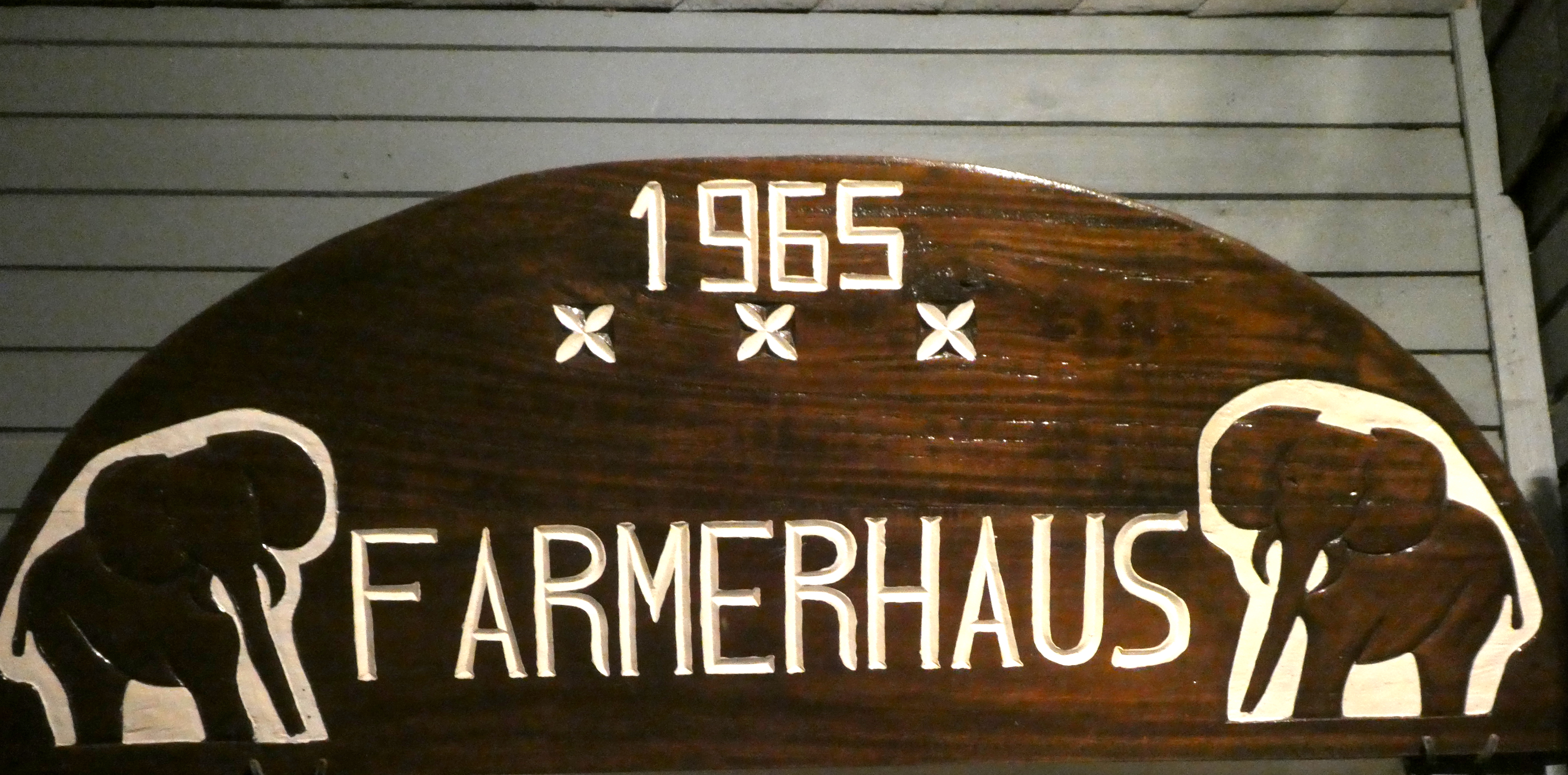 Farmerhaus Logo Afrika